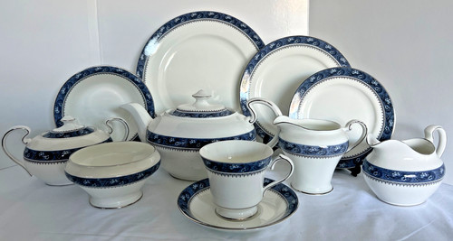 Aynsley blue mist - blue, bone