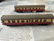 2 X Triang R29 Coaches - OO