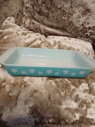 Vintage 1960s pyrex tableware - 1960s,