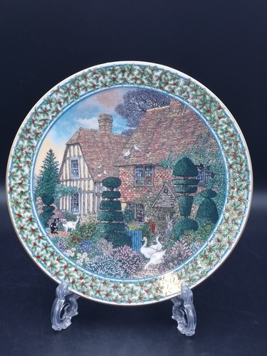 Royal worcester cottage - royal,