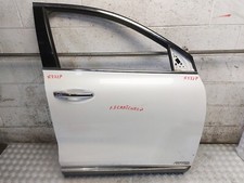 KIA SORENTO MK3 UM COMPLETE DOOR FRONT RIGHT DRIVER SIDE IN WHITE PEARL SWP