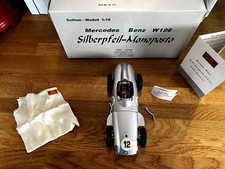 CMC 1;18 MERCEDES BENZ W196 M042 MONOPOSTO 1954. LIMITED EDITION 