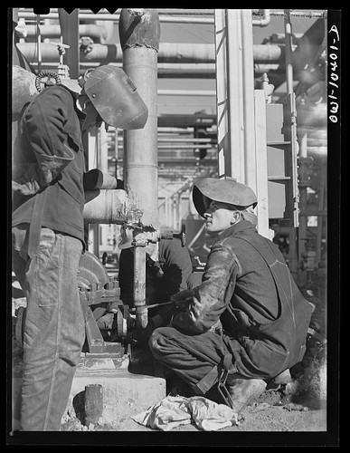 Photo welders gasoline - at,
