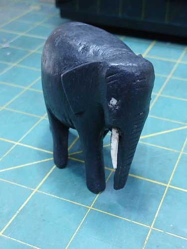 Vintage black wooden elephant - black,