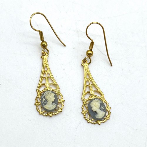 Vintage gold filigree cameo - vintage,
