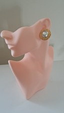 CHANEL VTG LARGE FAUX PEARL BEADED EDGE GOLD PLATED CLIP ON EARINGS 1980'S BOXED