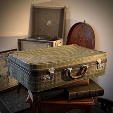 Vintage Legge Green Plaid Suitcase Retro Luggage Prop Cottagecore Farmhouse