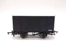 Hornby NE Black Vent Van 2606