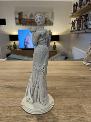 Vintage italian capodimonte - vintage,