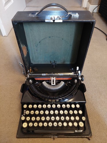 Antique imperial typewriter - antique,