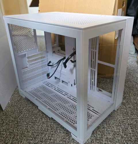 Lian o11d mini tower - li,