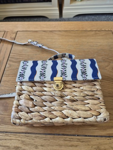 Cath kidston crossbody bag - kidston,