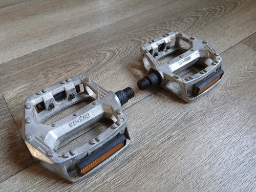 550 metal platform - metal,