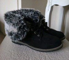 Size 6 Ankle Bloots - Black