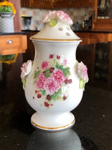 Royale stratford the scented - -,