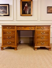 ANTIQUE STYLE BURR YEW WOOD TWIN PEDESTAL PARTNERS DESK WITH GREEN LEATHER TOP