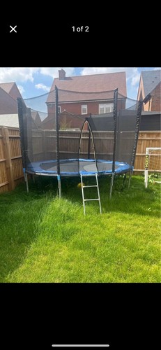 10ft trampoline with enclosure