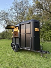 Mobile catering van - ,