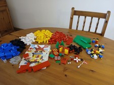 Large LEGO 1970s 1980s Joblot Mixed Bundle + minifigures + Look 
