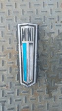 Classic Rover/Austin Mini Clubman 1275 Gt Estate Early Front Grill Badge Emblem 