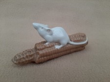 VINTAGE ROYAL COPENHAGEN 512 MOUSE ON CORN