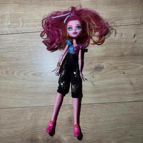 Monster high doll - high,