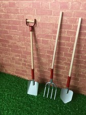 Dolls House 3 GARDEN TOOLS Red