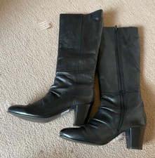 Robert Vianni size 4 black