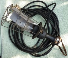 Vintage wooden wander/inspection lamp, working order, 33 feet of cable