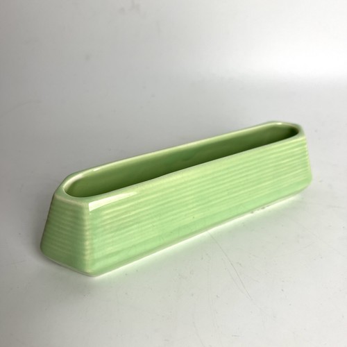 Small vintage sylvac pot - small, no