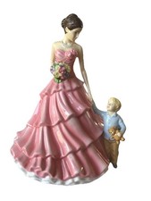 ROYAL DOULTON Fine Bone China