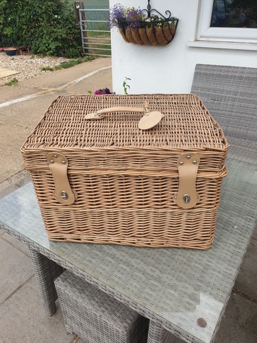 Mark and spencer - m&s, picnic