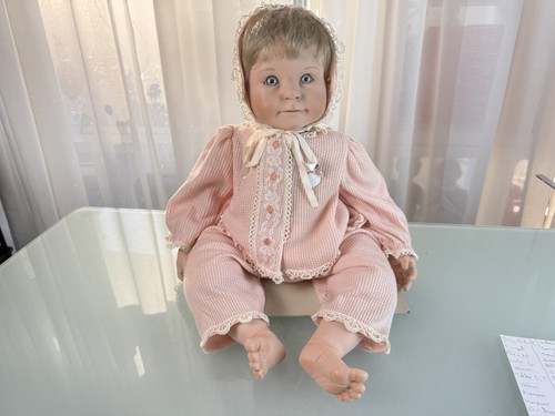 Artist doll yolanda bello - doll,
