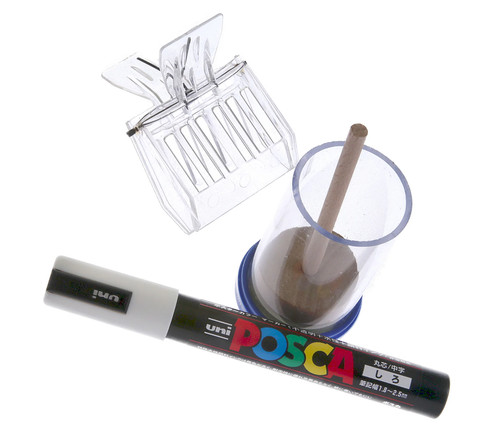 Queen bee white marking - white,