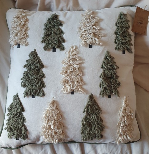 Cushion cm trees - x, 45