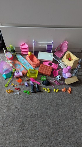 Large bundle barbie - of, doll