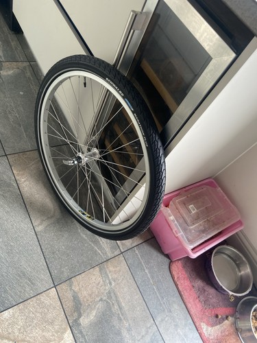 Silver front wheel - 26”,