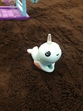 FINGERLINGS electronic toy narwhal Nikki, turquoise