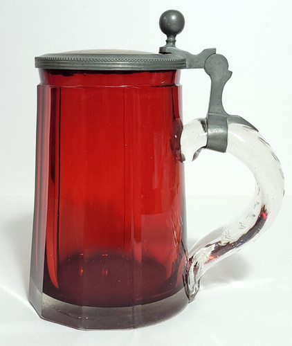 Antique ruby glass tankard - ,