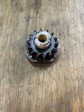 Briggs and Stratton ride on mower 11.5-17hp engines starter bendix and gear.