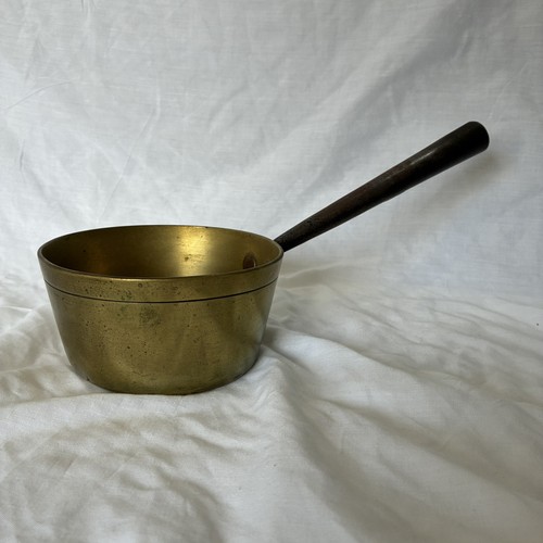 Old heavy brass pan saucepan - heavy,