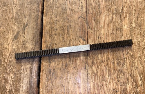 Vintage blue point metric - point,