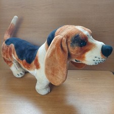 Melissa & Doug Basset Hound