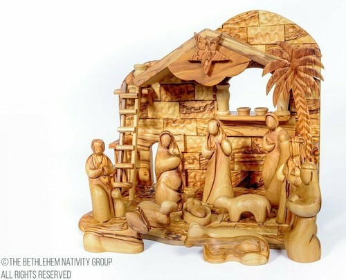 Piece hand carved - piece,