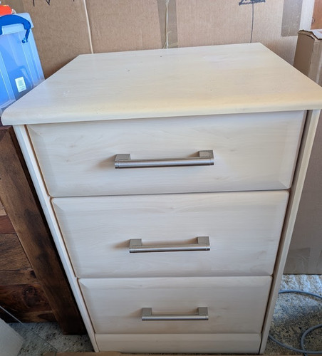Schreiber bedside cabinets - 2,