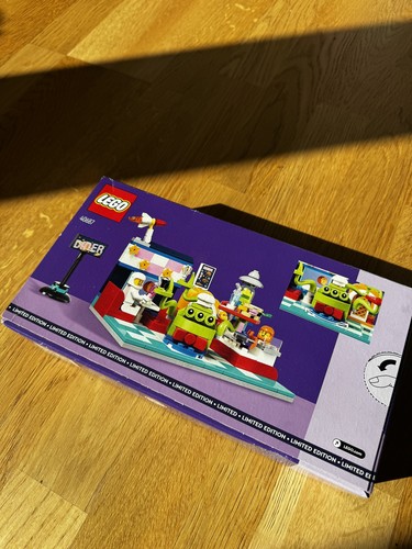Lego 40687 alien space diner - lego,