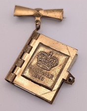 Rare Vintage Elizabeth R 1953