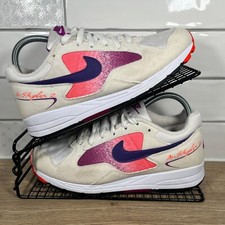 Womens NIKE Air Skylon