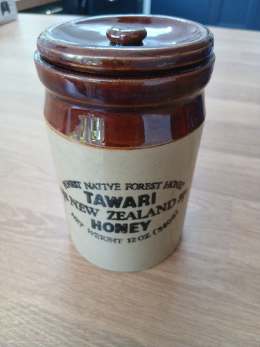 Vintage style ceramic honey - style,