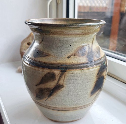 Large highland pottery - large, studio